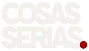 cosas serias logo blanco mesa de trabajo 1